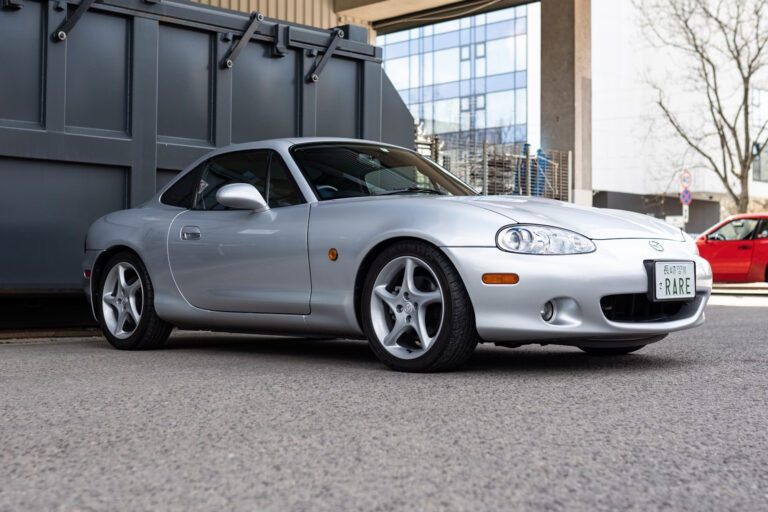 Mazda Roadster Coupe