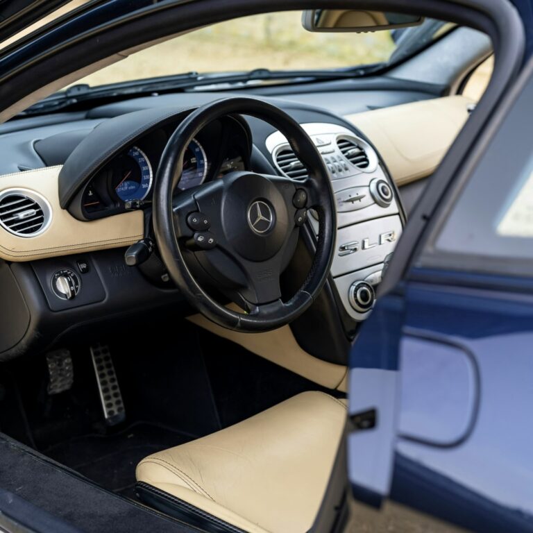 L'intérieur de la SLR McLaren