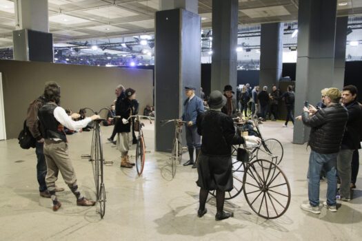 Amateurs de vélos anciens ; @lesveloscypedistes
