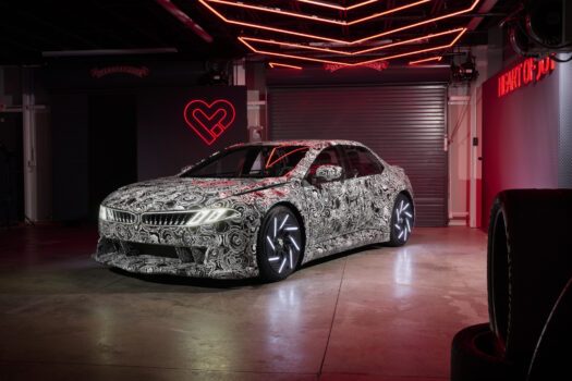 Pour comparer, le concept Vision Driving Experience ...