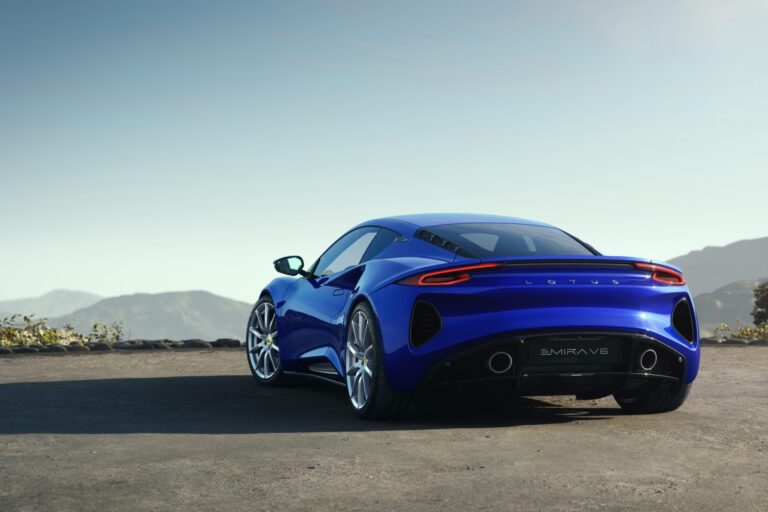 Lotus Emira V6