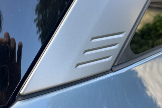 Peugeot E-5008