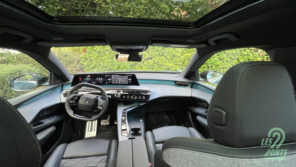 Les 2 Ponts - Peugeot E-5008 - 32