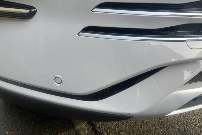 BYD Seal U DM-i - La fluidité de la ligne se joue dans les détails.