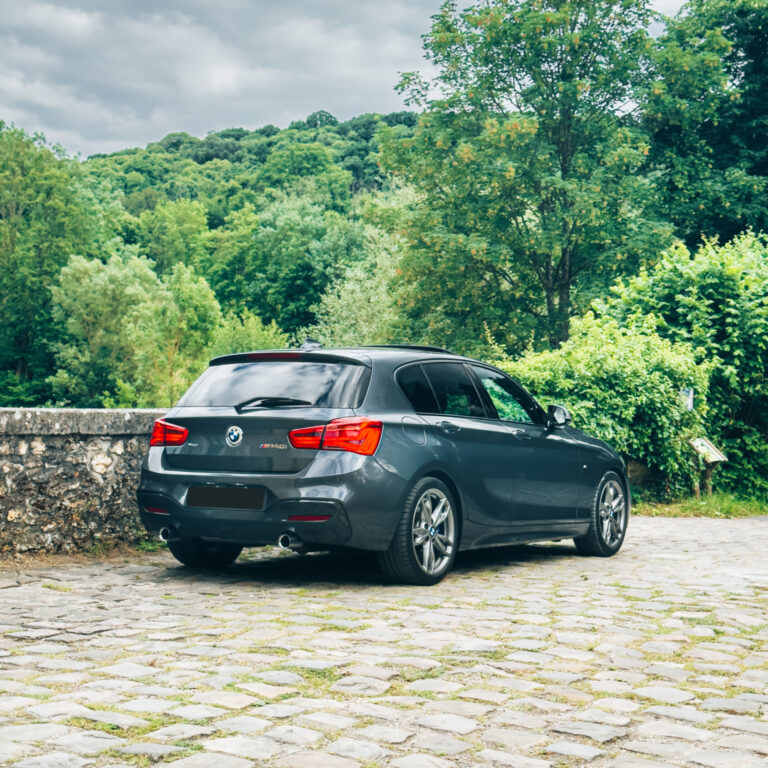 L'arrière de la M140i