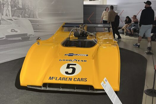 McLaren M8A engagée en championnat Can Am, exposée au musée des 24h du Mans