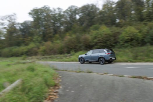 Peugeot E-5008