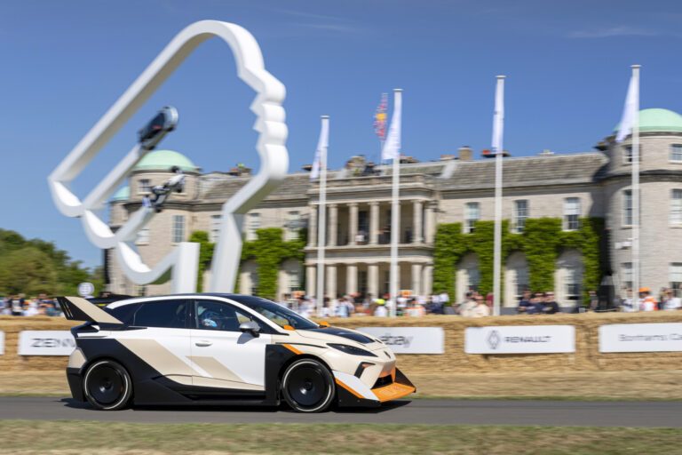 MG EX4 Concept - Goodwood FOS 2025