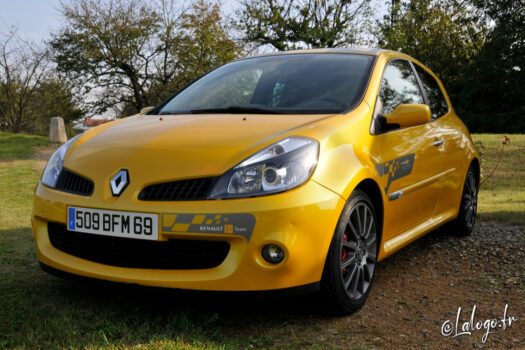 La plus jolie phase 1, la fameuse RS F1 Team Jaune Sirius ! @Lalogo.fr