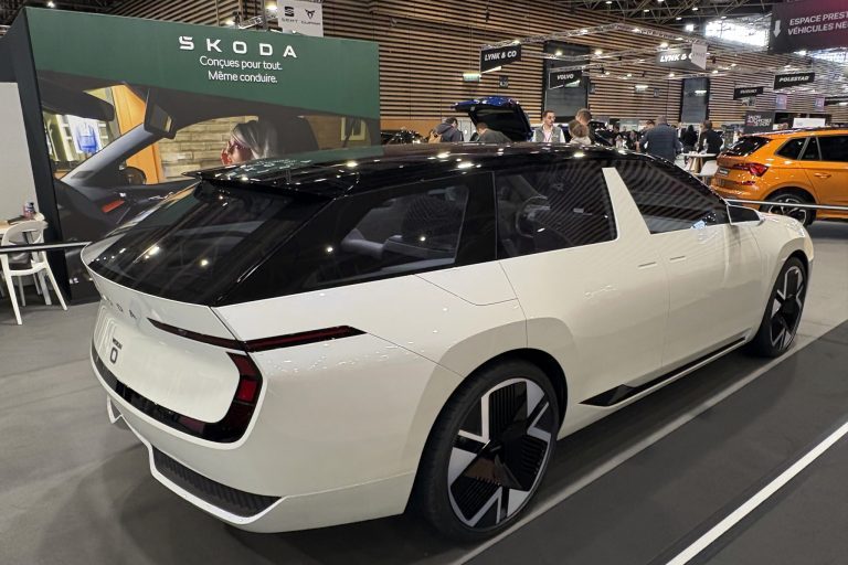 Skoda Vision 0 3/4 arrière