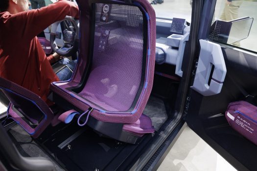 Accès à bord rang 2 Dacia Hipster Concept