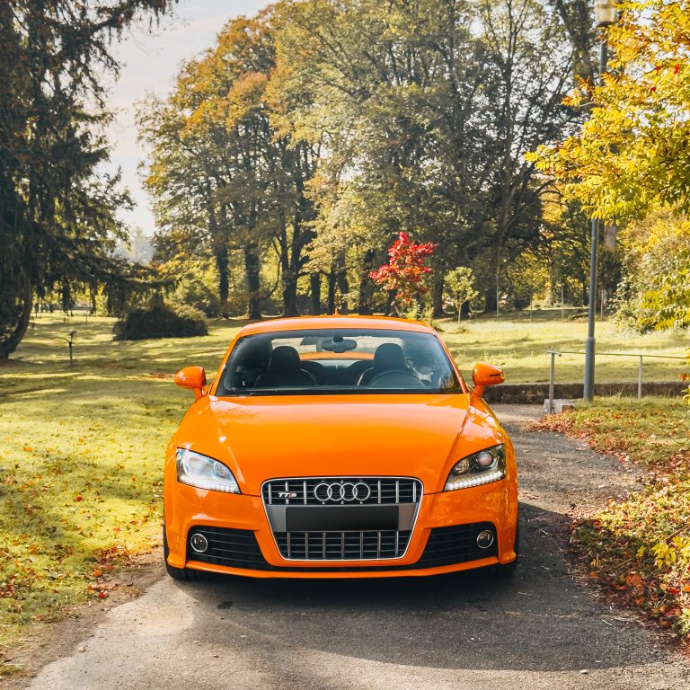 Face avant de la TT-S.