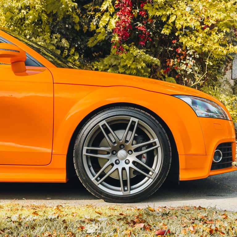 Les jantes et le système de freinage de la TT-S.