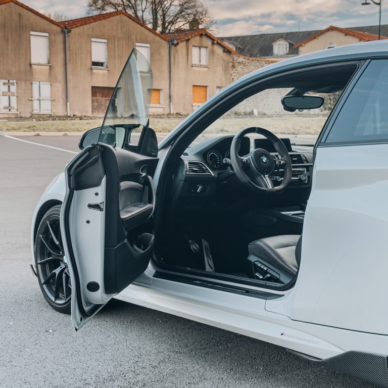 L'habitacle de la M2 Competition.