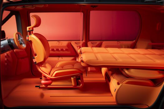 Les sièges de la Citroën ELO peuvent se rabattre et se transformer en véritable tente de camping