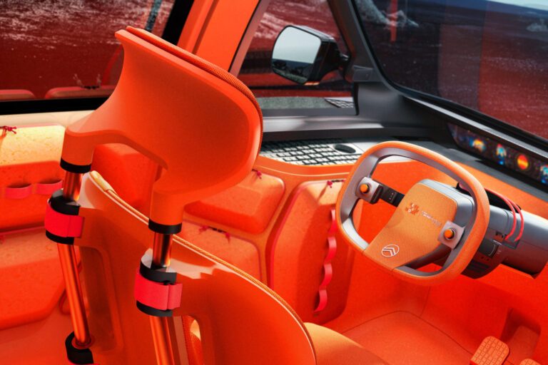 Vue du poste de conduite de la Citroën ELO