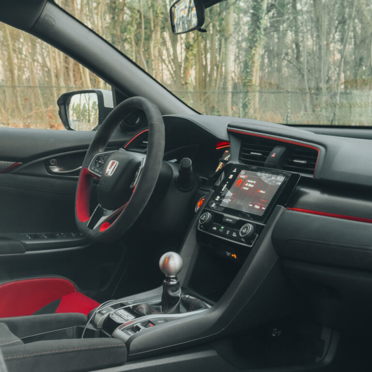 L'habitacle de la Civic Type R.