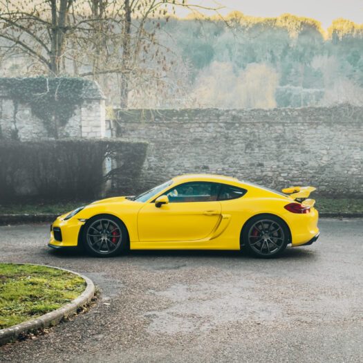 Porsche Cayman GT4 (981)