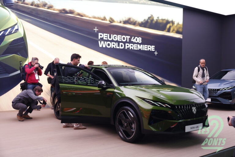 Peugeot 408 facelift GT PHEV 240 - Brussels Motorshow