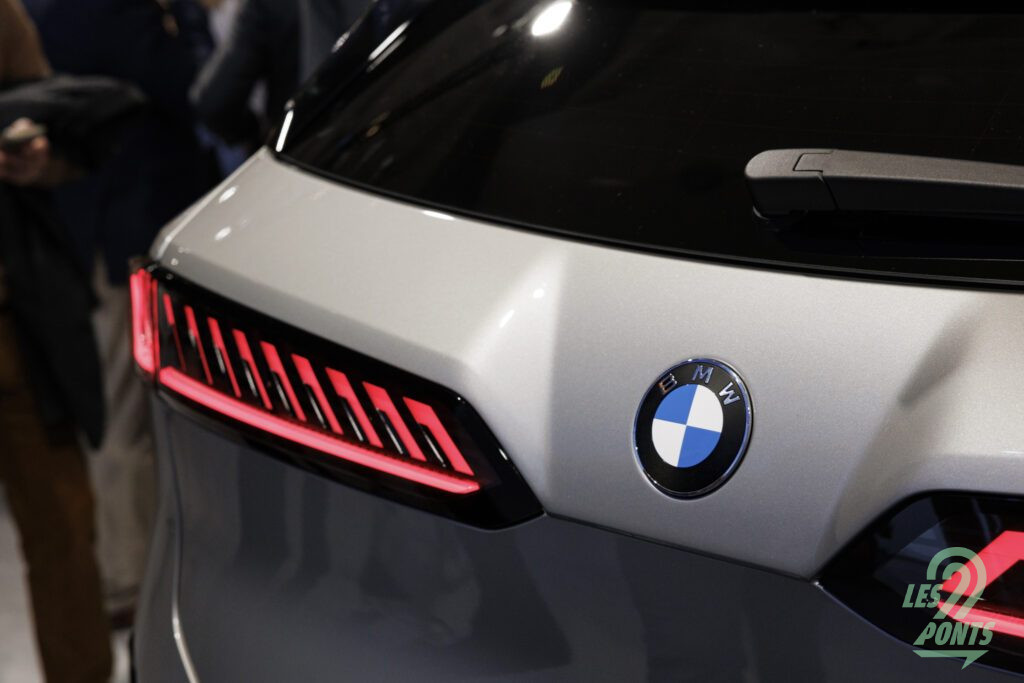 Logo BMW 2026, iX3 Salon de Bruxelles 2026