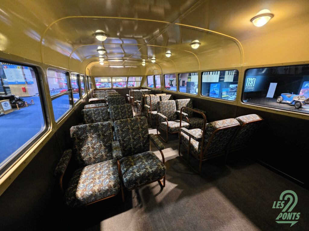 L'intérieur de l'Autorail Bugatti ©VincentD_91