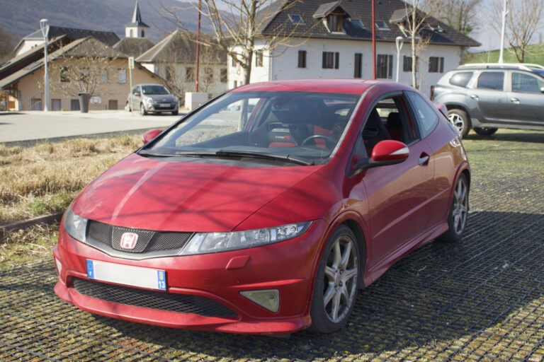 Honda Civic Type-R FN2 vue de face