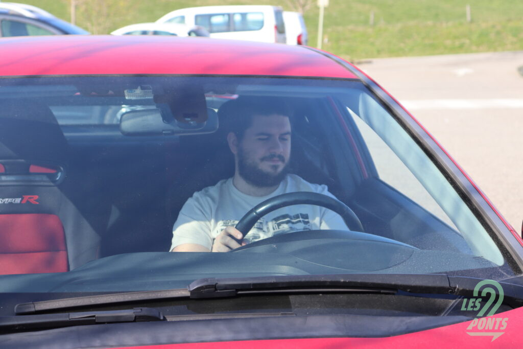 Sensations garanties au volant de la Honda Civic Type-R FN2
