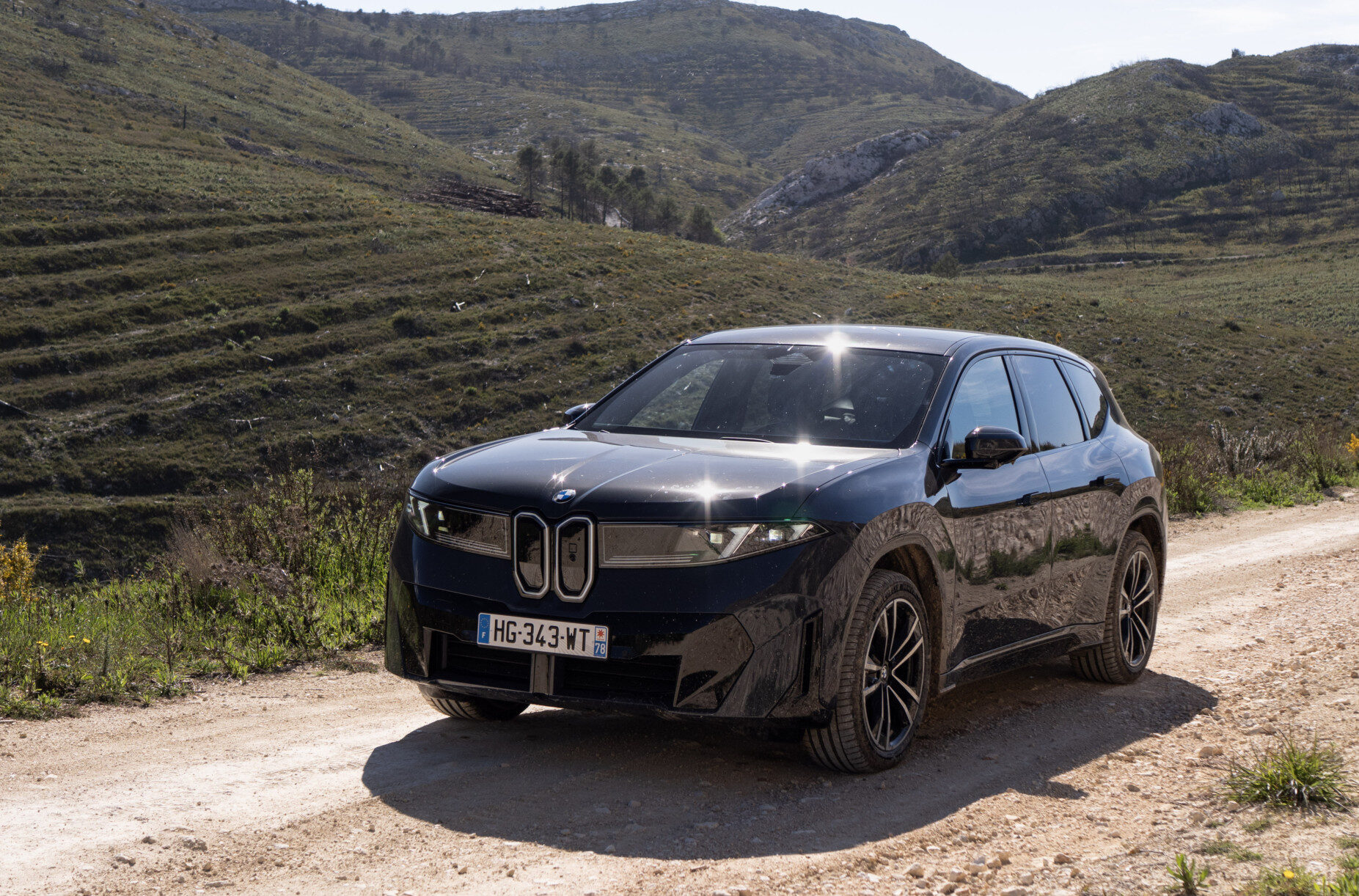 Le BMW iX3 mesure 4,78m de long.