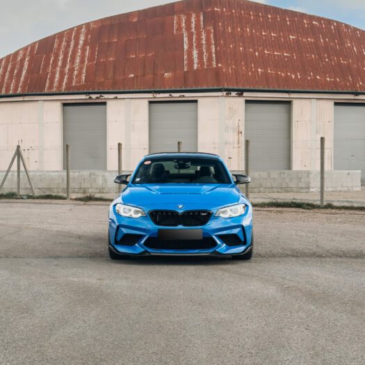 L'avant de la M2 CS.