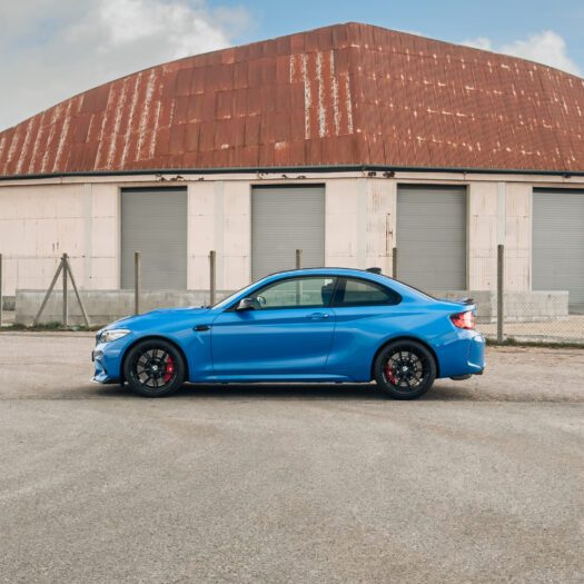 Le profil de la M2 CS.