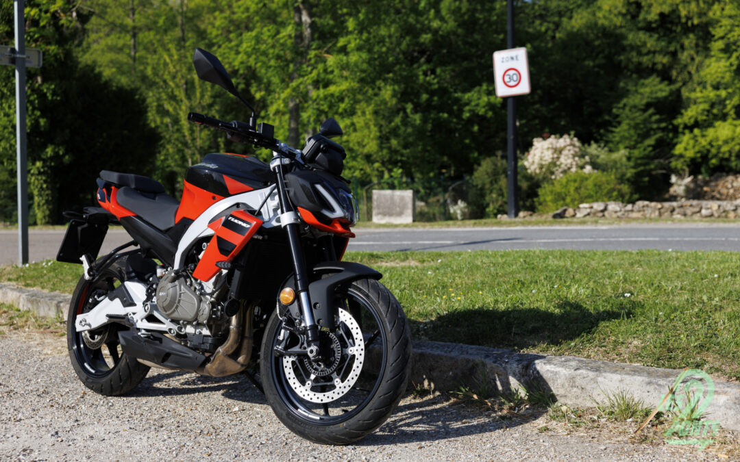 Essai – Aprilia Tuono 457 : Nervosité, légèreté et sensations pour permis A2