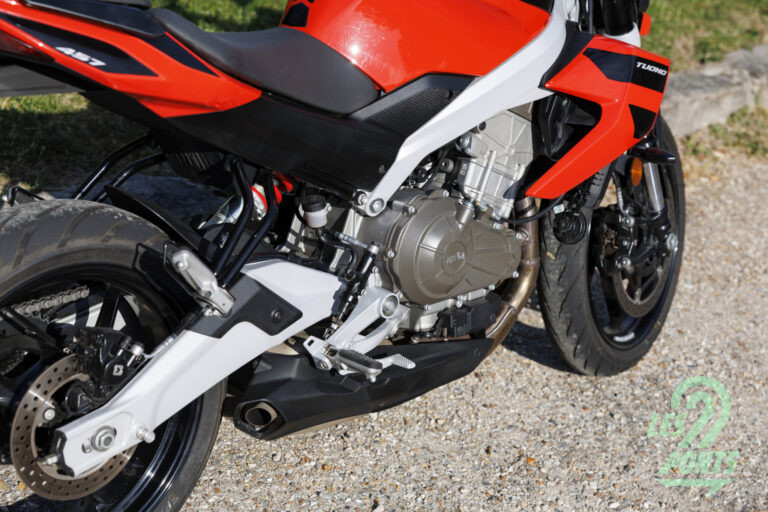 Aprilia Tuono 457