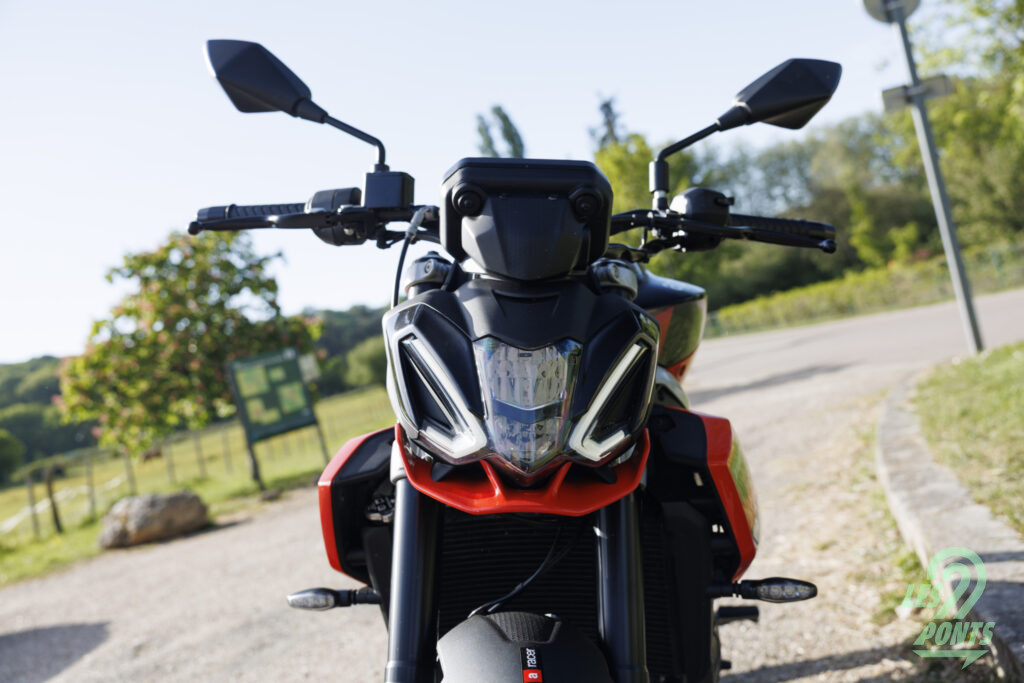 Aprilia Tuono 457