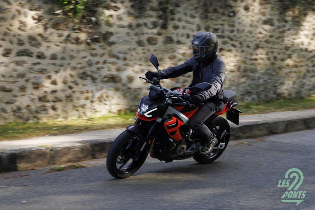 Aprilia Tuono 457