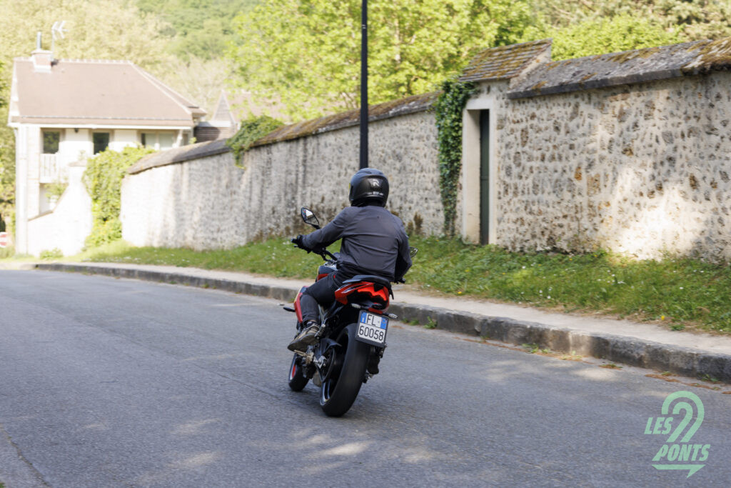 Aprilia Tuono 457