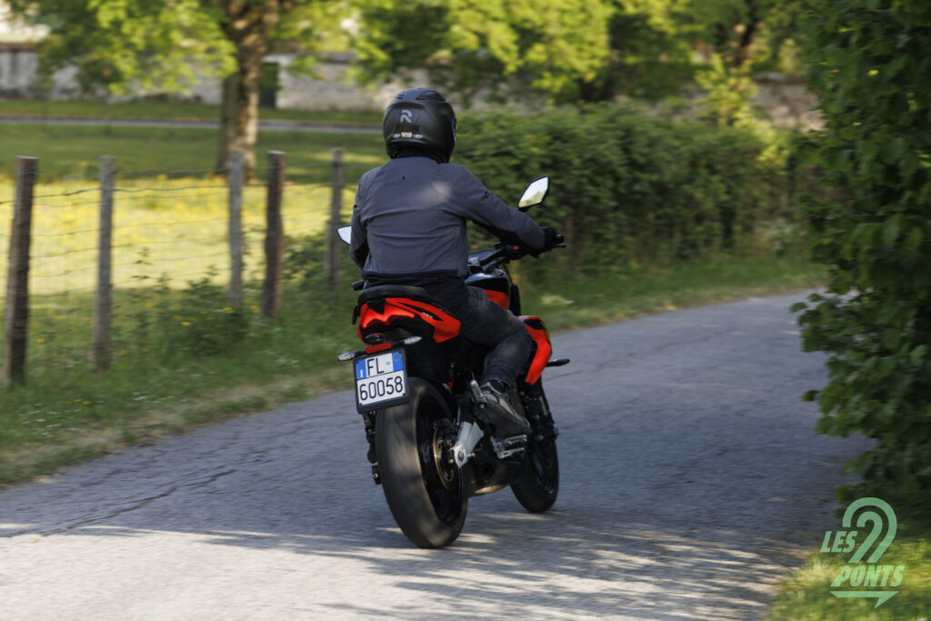 Aprilia Tuono 457