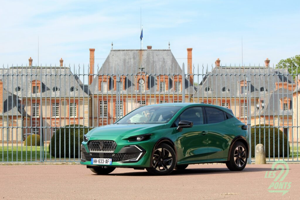 RENAULT CLIO VI FULL HYBRID E-TECH (RB3B1 HEV)