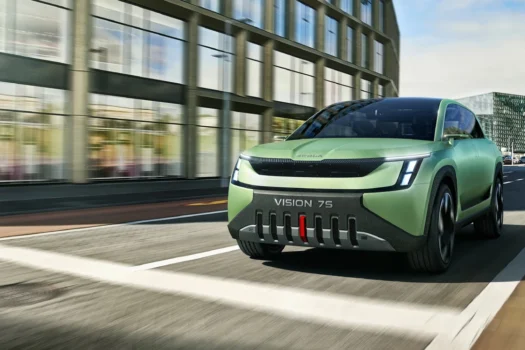Vue de trois quarts avant du concept Skoda Vision 7S