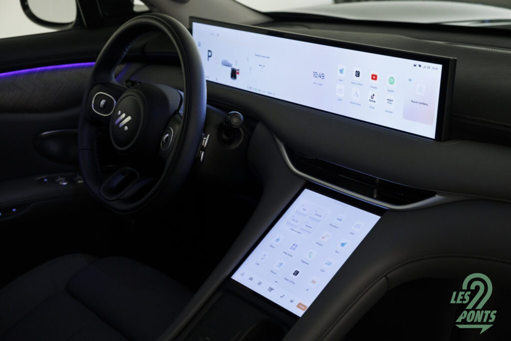 MG IM6 intérieur