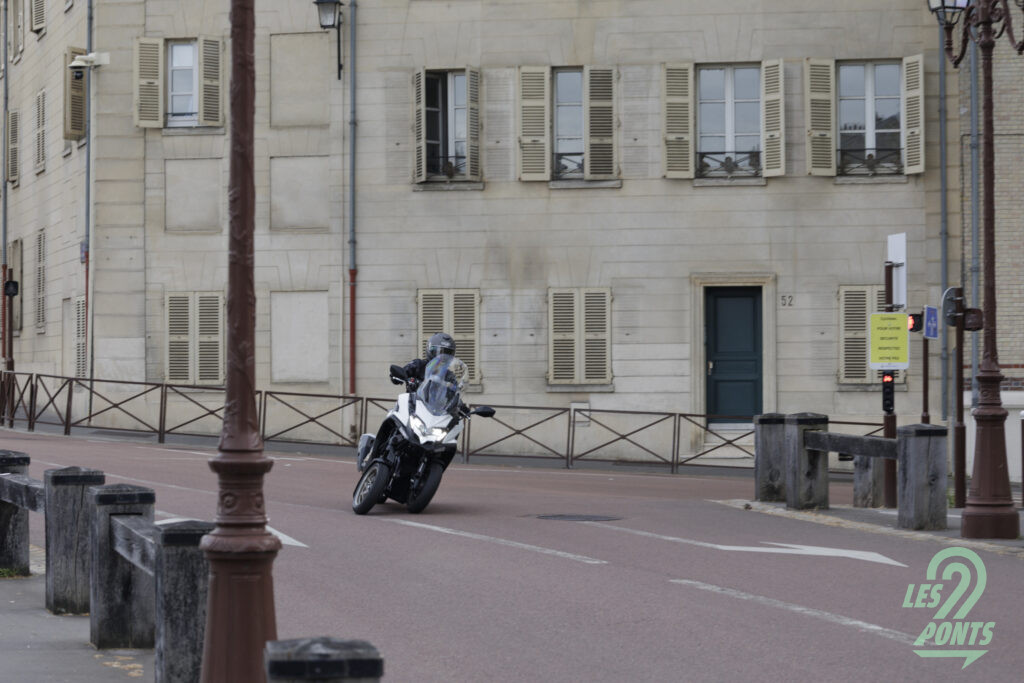 Kymco CV3 575