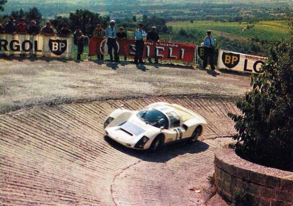 Porsche 906 K - Mont Ventoux - Virage de Saint-Estève par "scratch10", forum-auto.caradisiac.comPar scratch10