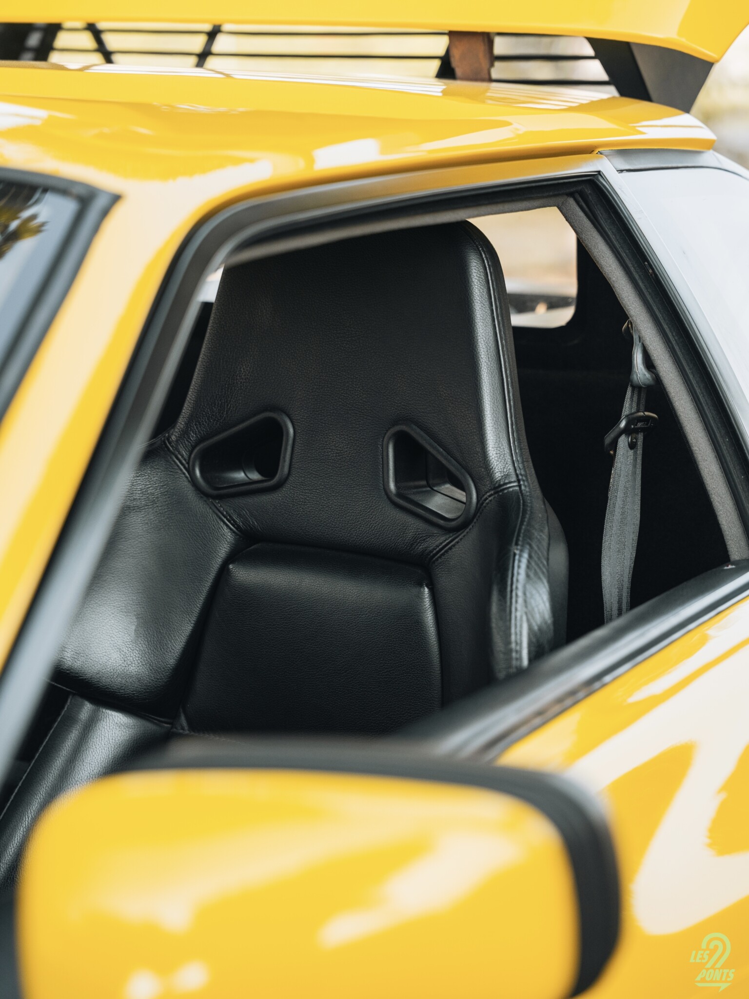 Les sièges Recaro A8 de la 400 GT