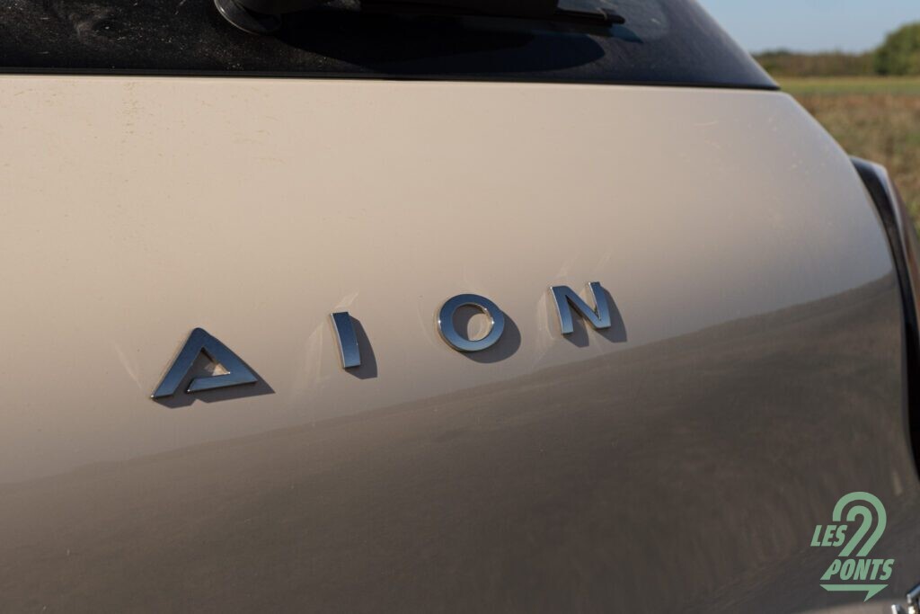 GAC Aion UT