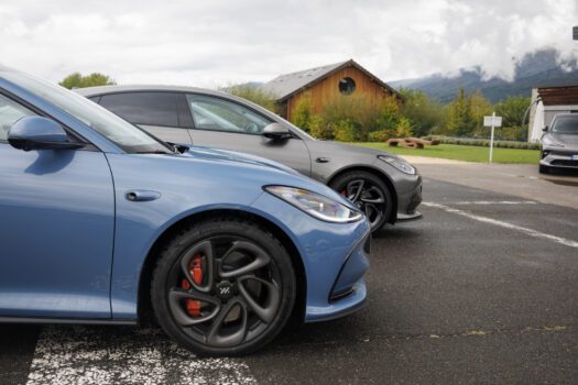 MG IM5 AWD