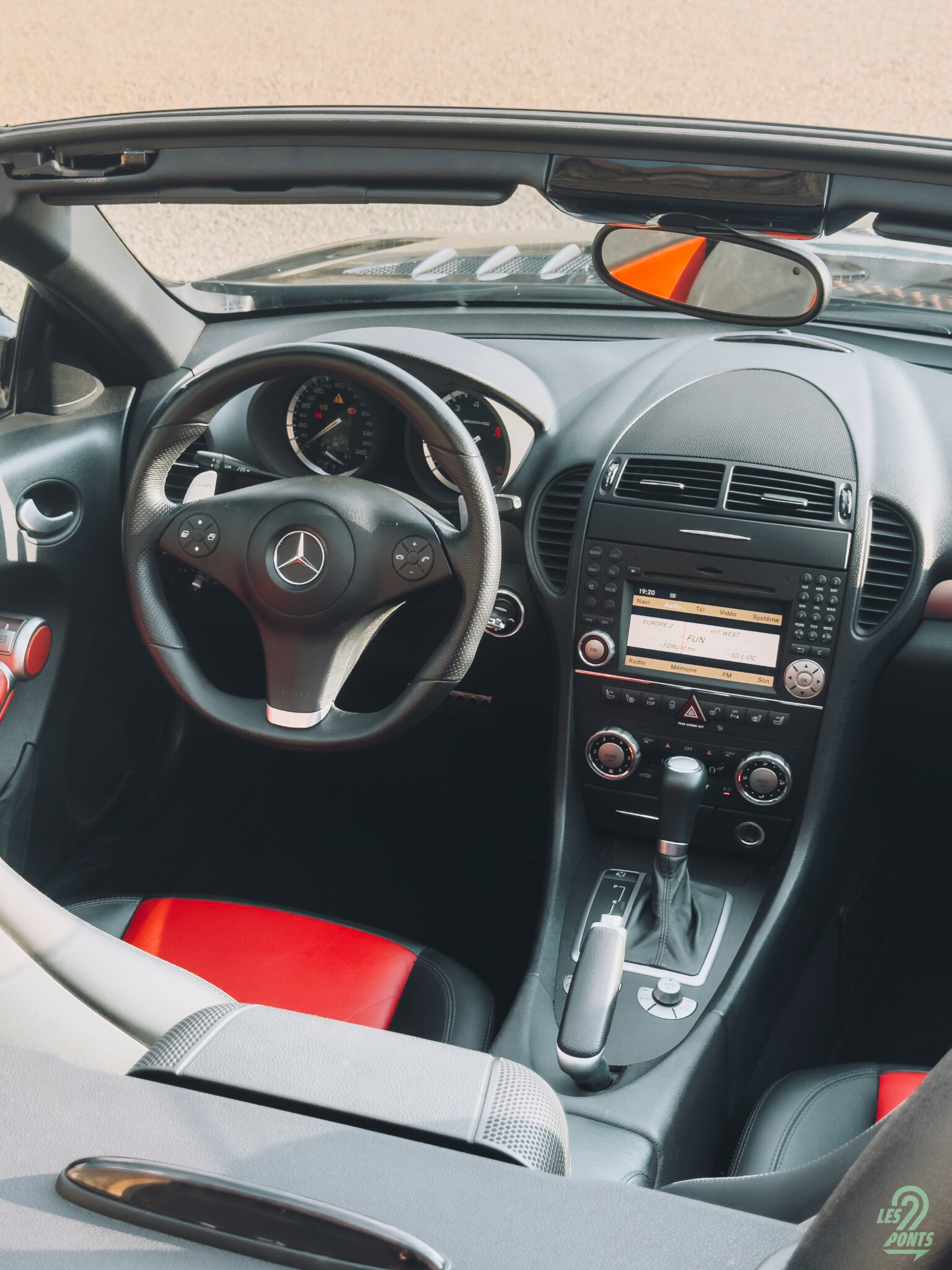 L'habitacle de la SLK 55 AMG.