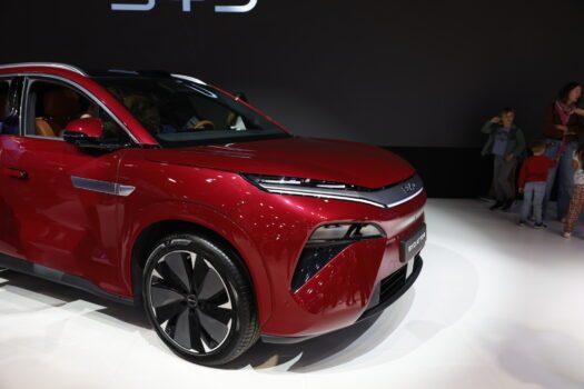 BYD Atto 8