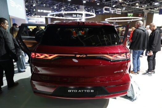 BYD Atto 8
