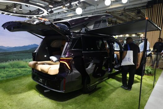 Forthing V9 Camping Edition