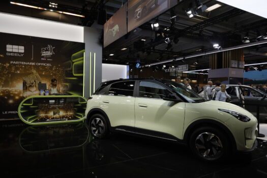 Geely E2