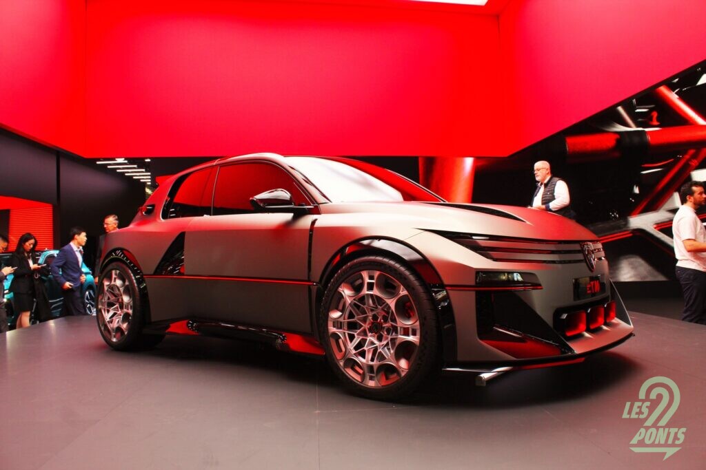 Peugeot E-T16 Concept